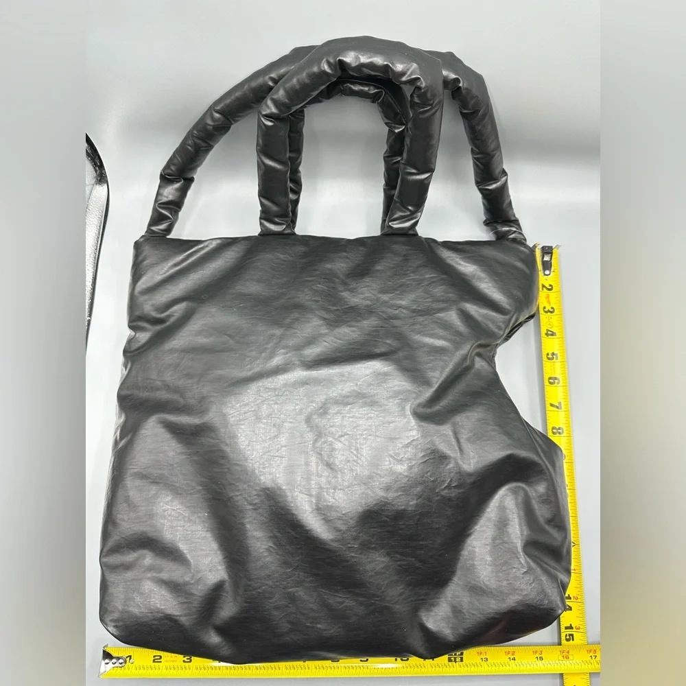 KASSL EDITIONS Pillow Puffy Oil Black Dog Carrier Bag